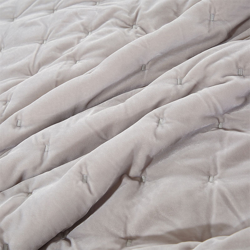 crystal fur embroidery comforter set