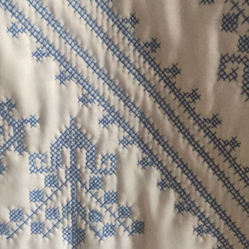 embroidered quilt set