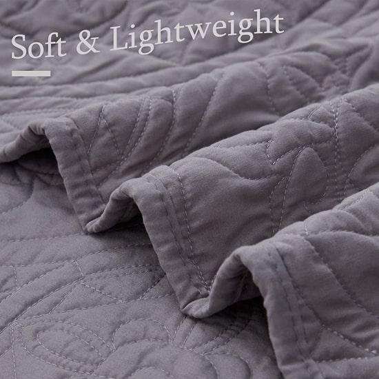 prewashed embroidery quilt set